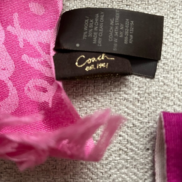 Coach Scarves New - Picture 3 of 3